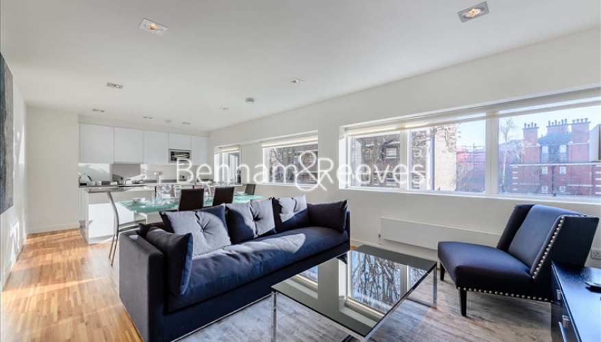 picture of 2 Bedroom(s) flat in Fulham Road, South Kensington, SW3