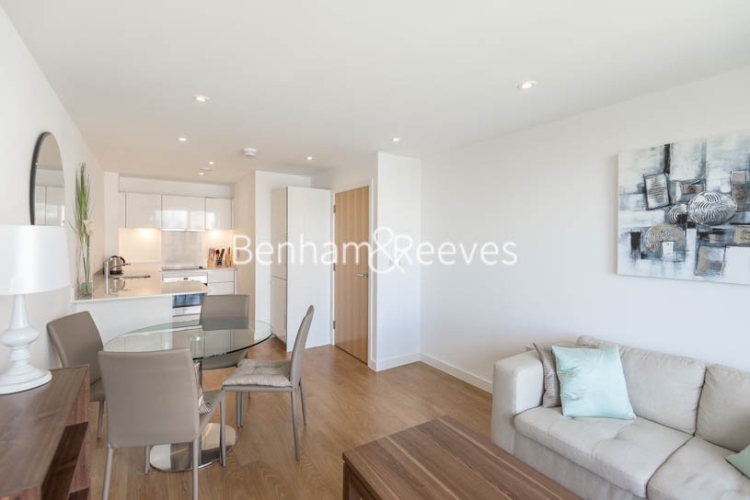 picture of 1 Bedroom(s) flat in Seven Sea Gardens, Limehouse, E3