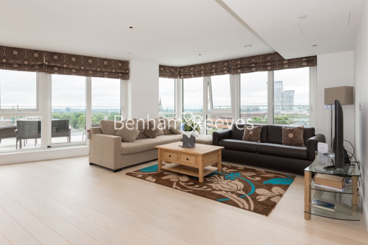 https://www.rentals-london.co.uk/assets/images/property-images/0989_000012019_IMG_00.jpg