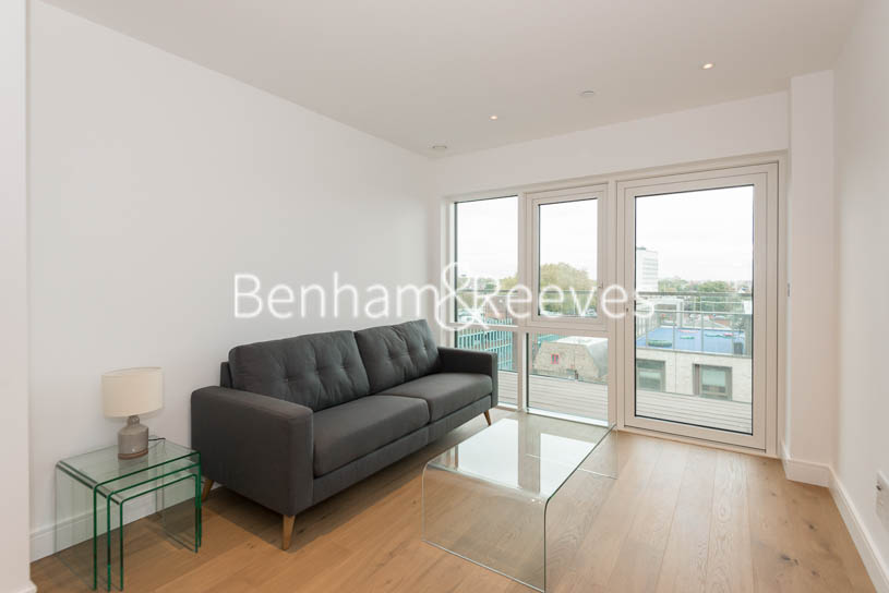 picture of 1 Bedroom(s) flat in Longfield Avenue, Ealing, W5