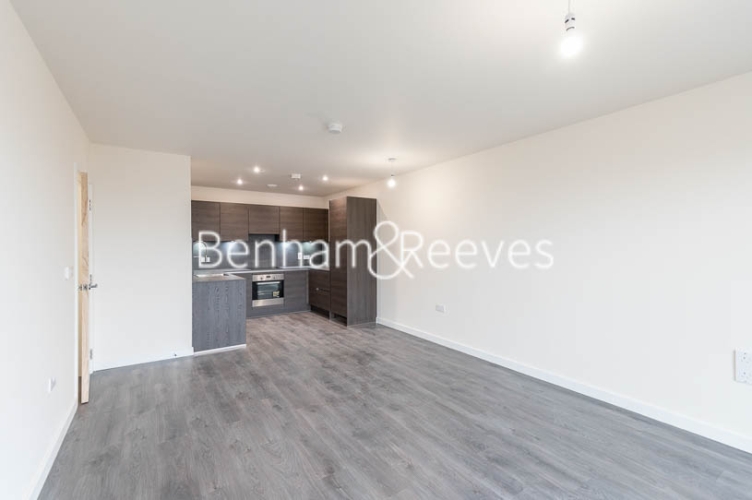 picture of 2-bed flat in  Ealing