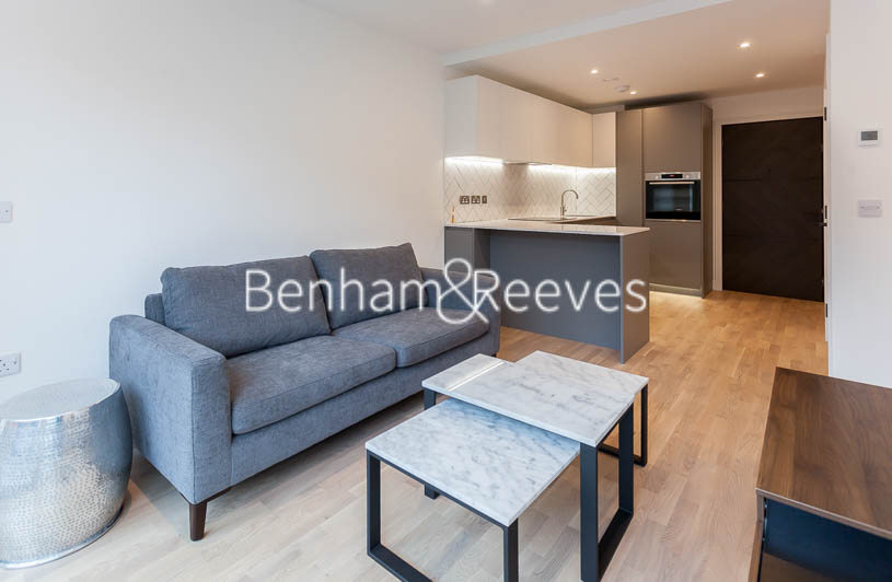 https://www.rentals-london.co.uk/assets/images/property-images/0989_000016286_IMG_00.jpg