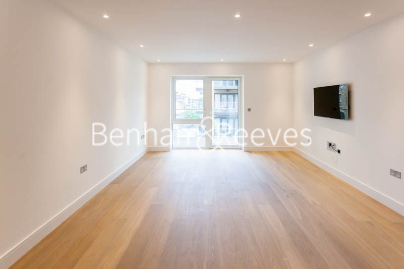 picture of 2-bed flat in  Ealing