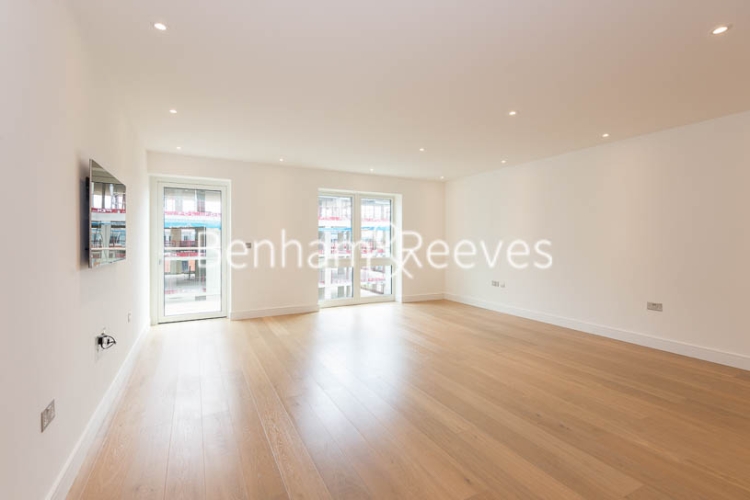 picture of 3-bed flat in  Hammersmith