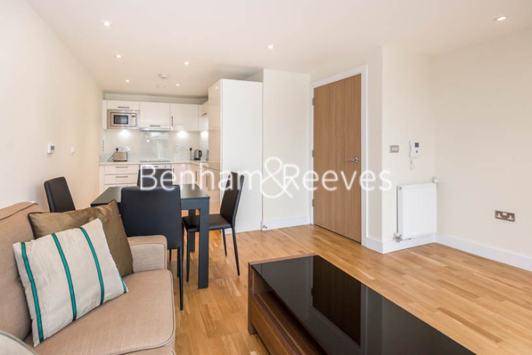 picture of 1-bed flat in  Wapping