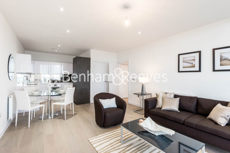 picture of 2 Bedroom(s) flat in River Gardens Walk, Greenwich, SE10