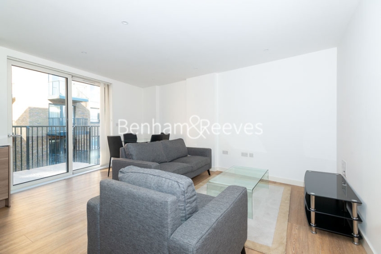 picture of 2-bed flat in  Surrey Quays