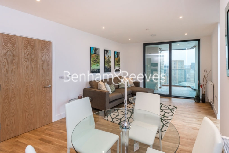 picture of 2-bed flat in  Surrey Quays