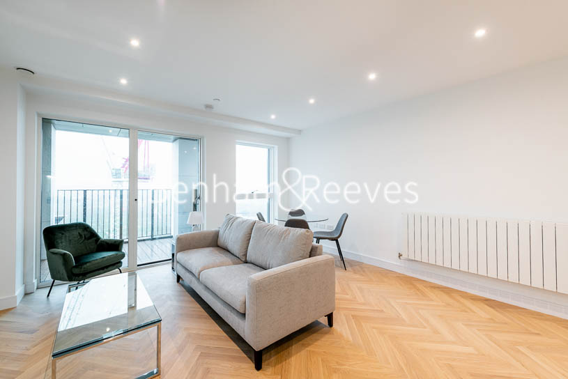 picture of 2 Bedroom(s) flat in Birch House, Peglar Square, SE3