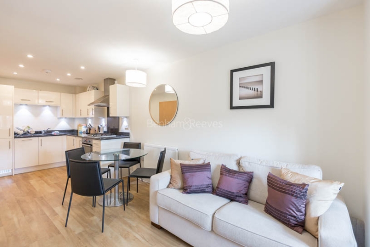 picture of 1 Bedroom(s) flat in Mercury House, Ewell, KT17