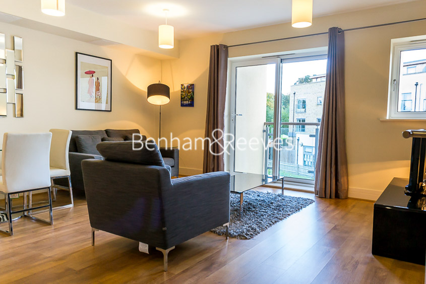 picture of 1 Bedroom(s) flat in  Blagrove Road, Teddington, TW11