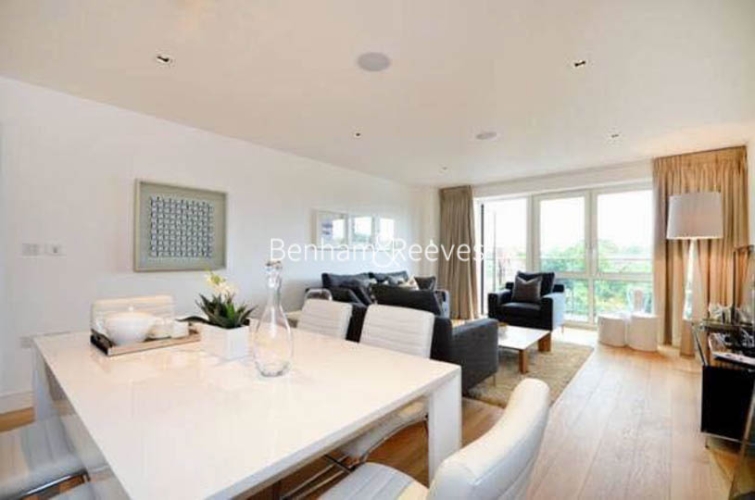 picture of 2 Bedroom(s) flat in Kew Bridge Road, Brentford, TW8