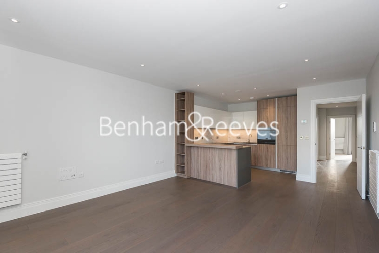 picture of 2 Bedroom(s) flat in QueenshurstSquare, Kingston Upon Thames, KT2