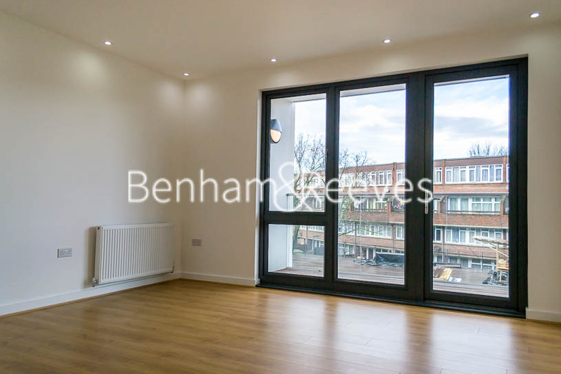 picture of 1-bed flat in  Nine Elms