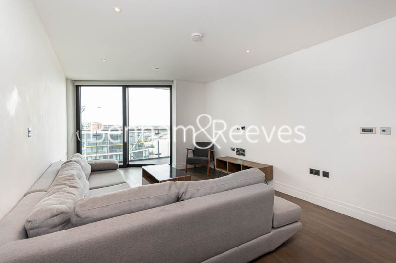 picture of 2-bed flat in  Nine Elms