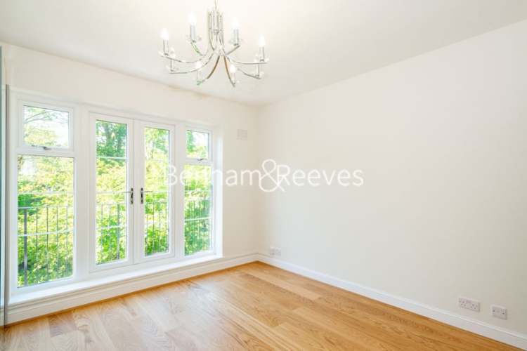 https://www.rentals-london.co.uk/assets/images/property-images/BR14673_000002568_IMG_00.jpg