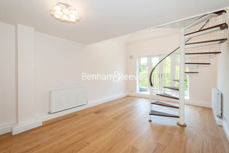 picture of 2-bed flat in  Hampstead