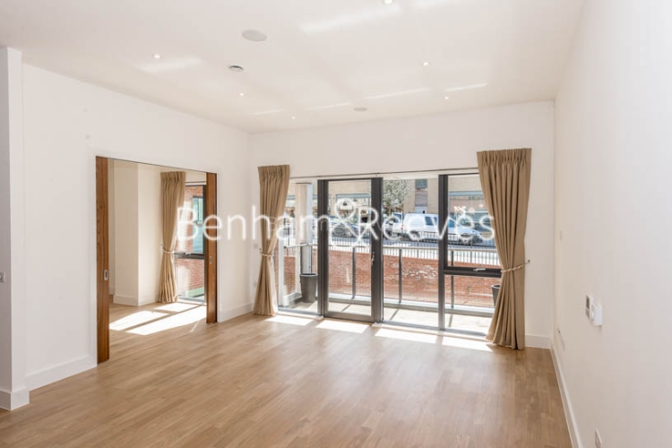 https://www.rentals-london.co.uk/assets/images/property-images/BR14673_000005163_IMG_00.jpg