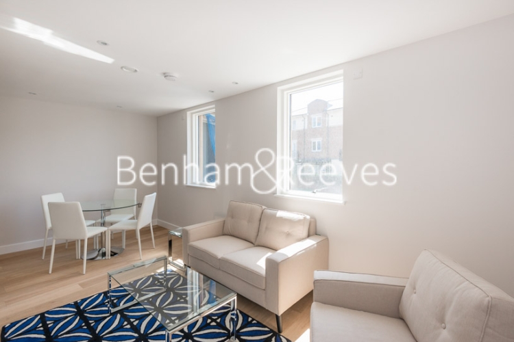 picture of 1 Bedroom(s) flat in Iverson Road, West Hampstead, NW6