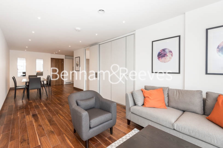 picture of 3-bed flat in  Hampstead