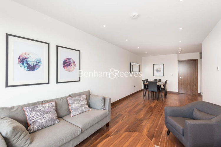 picture of 3-bed flat in  Hampstead