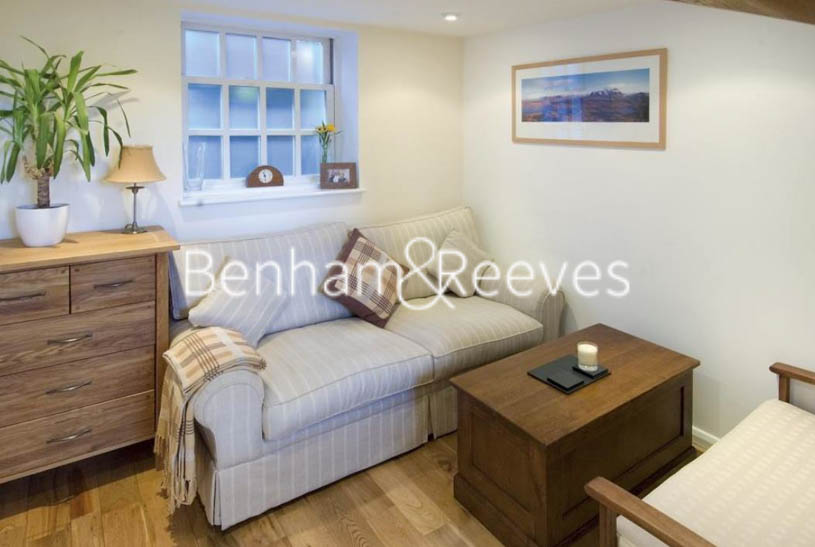 picture of 2-bed flat in  Hampstead