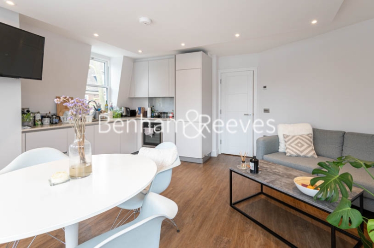 picture of 2-bed flat in  Hampstead