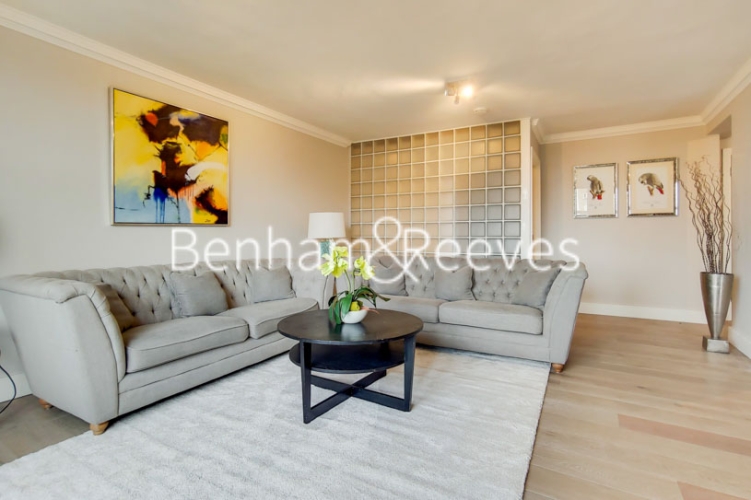 picture of 3 Bedroom(s) flat in  Boydell Court, St. Johns Wood Park, NW8