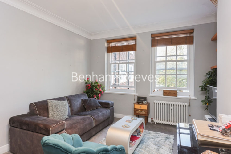 picture of 1-bed flat in  Hampstead