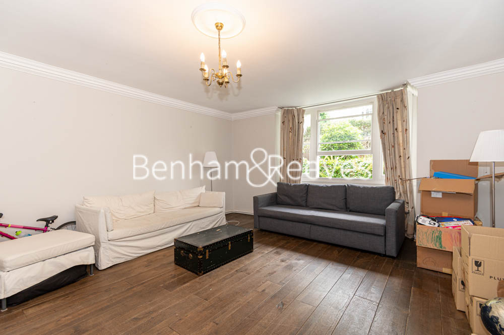 picture of 2-bed flat in  Knightsbridge