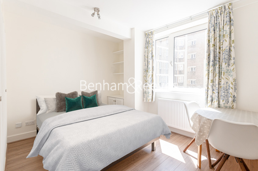 picture of Studio flat in  Chelsea Cloisters, Chelsea, SW3