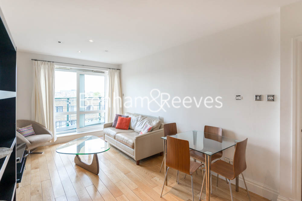 picture of 2-bed flat in  Nine Elms