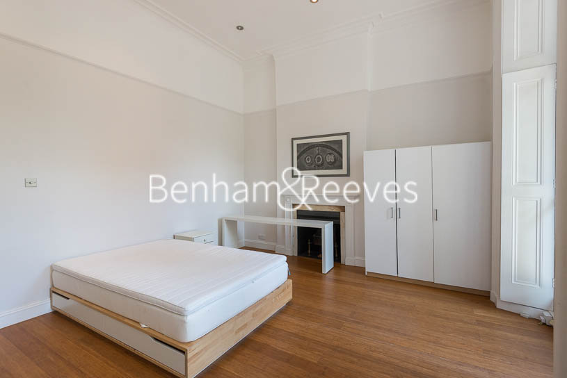 picture of 2-bed flat in  Kensington