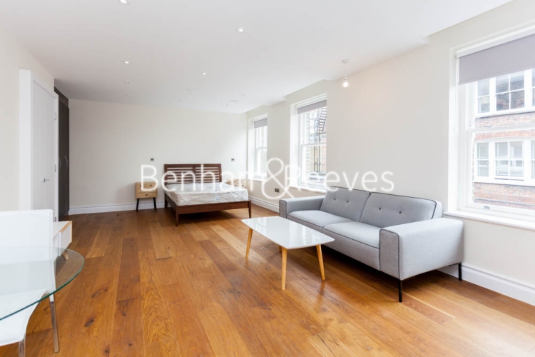 picture of studio flat in  Kensington