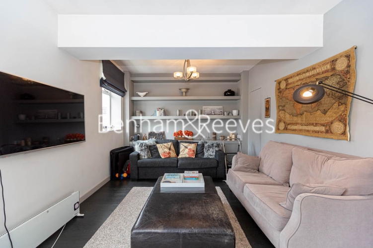 picture of 2-bed flat in  Kensington