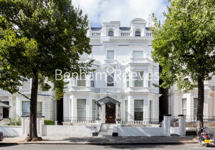 picture of 2-bed flat in  Kensington