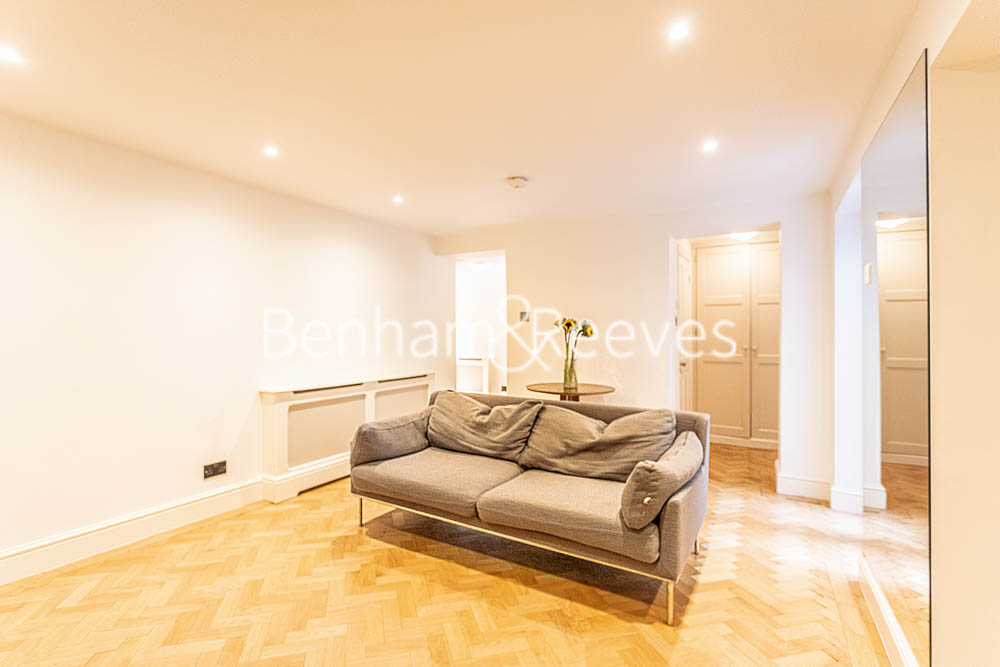 picture of 2-bed flat in  Kensington