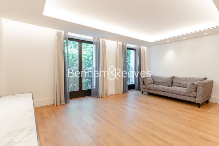 picture of 1 Bedroom(s) flat in  Lancer Square, Kensington, W8