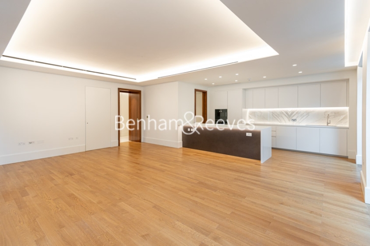 picture of 2 Bedroom(s) flat in  Lancer Square, Kensington, W8