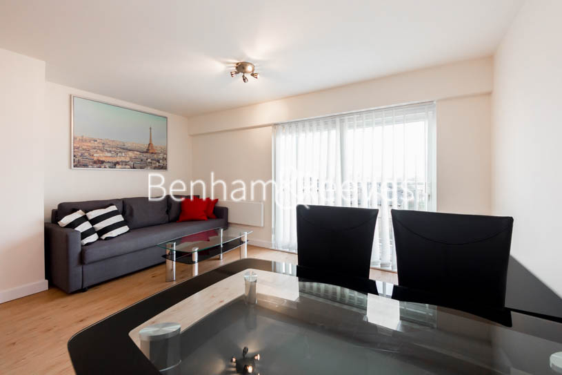 picture of 1-bed flat in  Beaufort Park