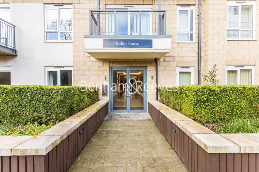 picture of studio flat in  Beaufort Park