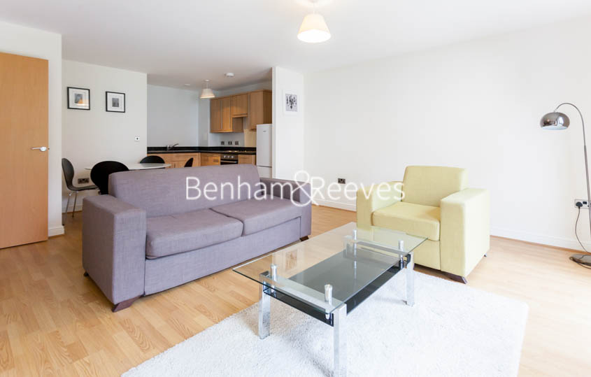 picture of 1-bed flat in  Nine Elms