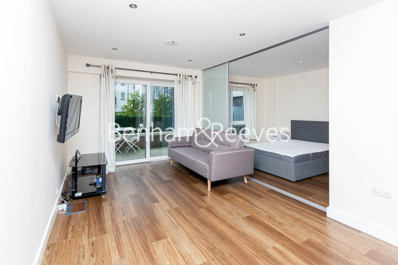 https://www.rentals-london.co.uk/assets/images/property-images/BR18739_000005368_IMG_00.jpg