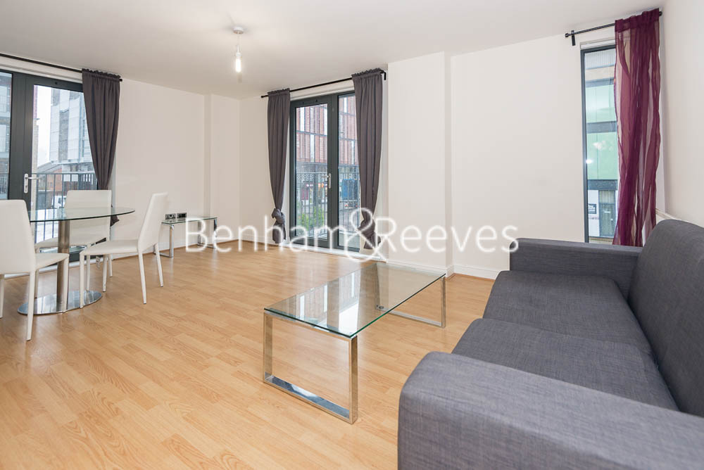 picture of 2-bed flat in  Hammersmith