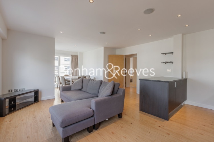 https://www.rentals-london.co.uk/assets/images/property-images/BR18739_000005654_IMG_00.jpg