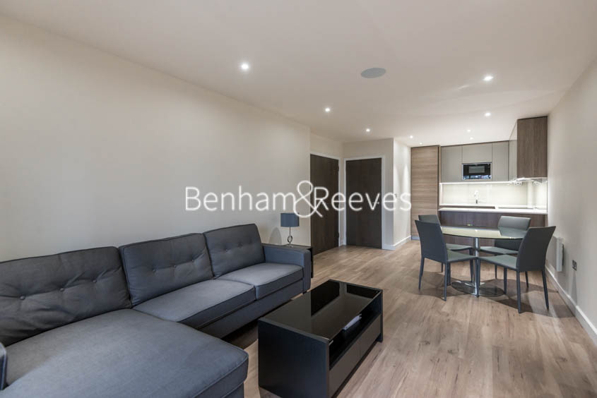 picture of 2 Bedroom(s) flat in  Aerodome Road, Colindale, NW9
