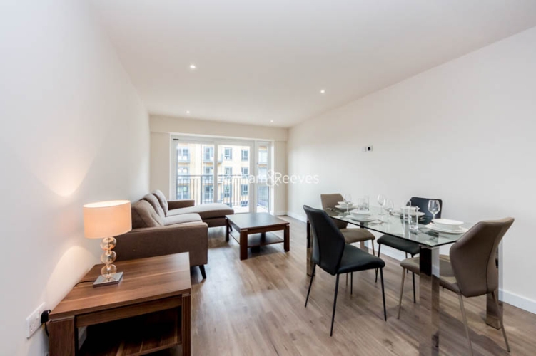 picture of 2 Bedroom(s) flat in Boulevard Drive, Colindale, NW9
