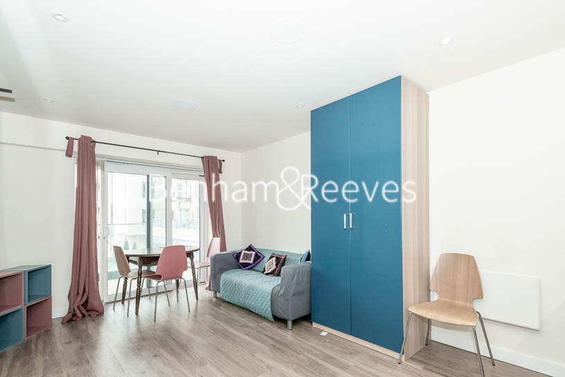 picture of studio flat in  Nine Elms