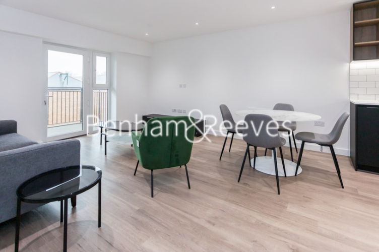 https://www.rentals-london.co.uk/assets/images/property-images/BR18739_000016322_IMG_00.jpg