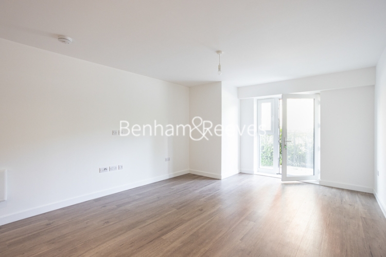 picture of Studio flat in  Beaufort Square, Colindale, NW9